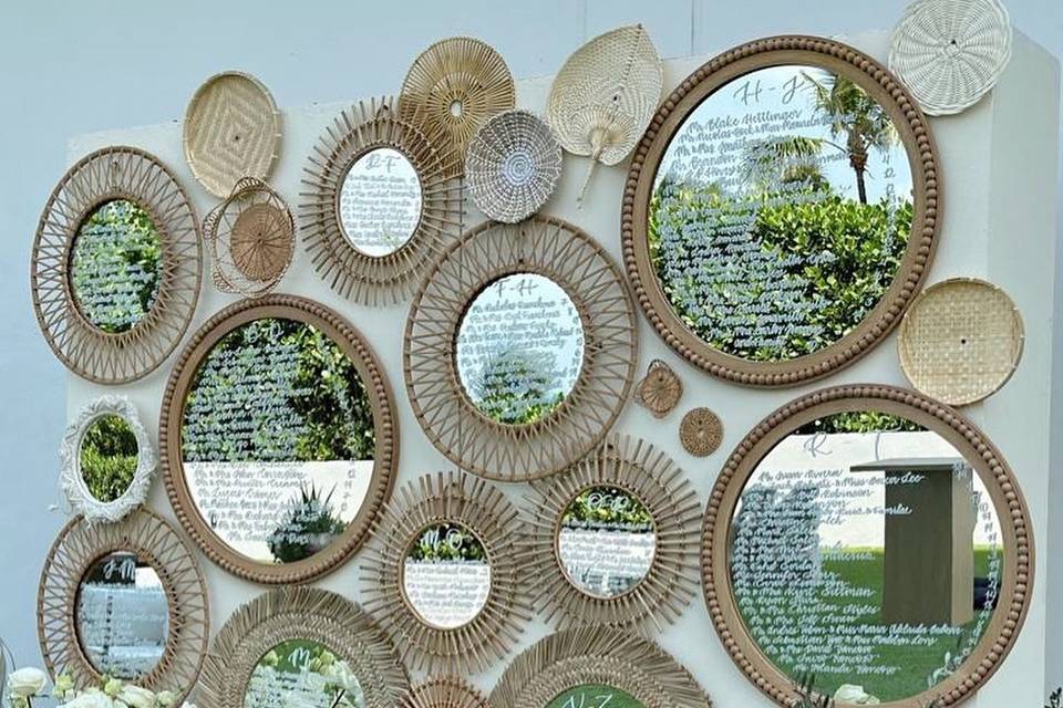 Mirror wall décor
