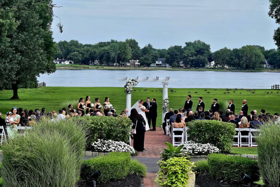 Beautiful ceremony at Pen Ryn