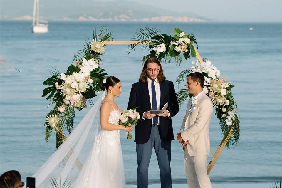 Wedding arch