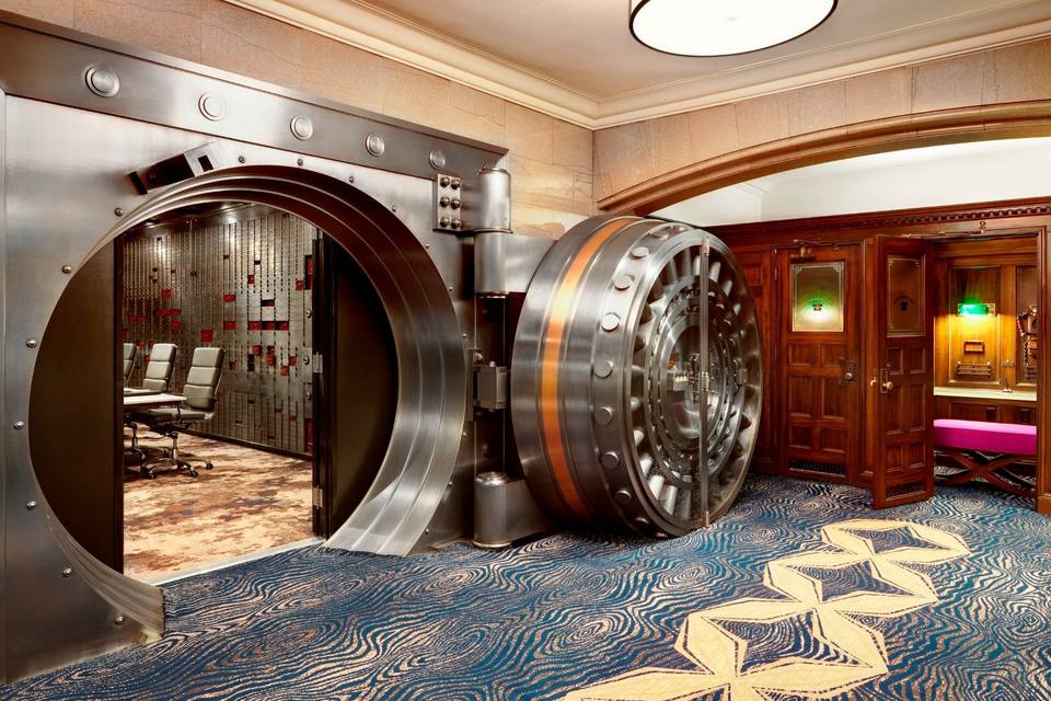 Safe Deposit Foyer