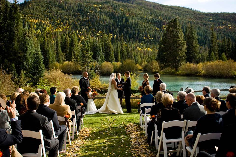 Rustic Mountain Wedding in Keystone Colorado
