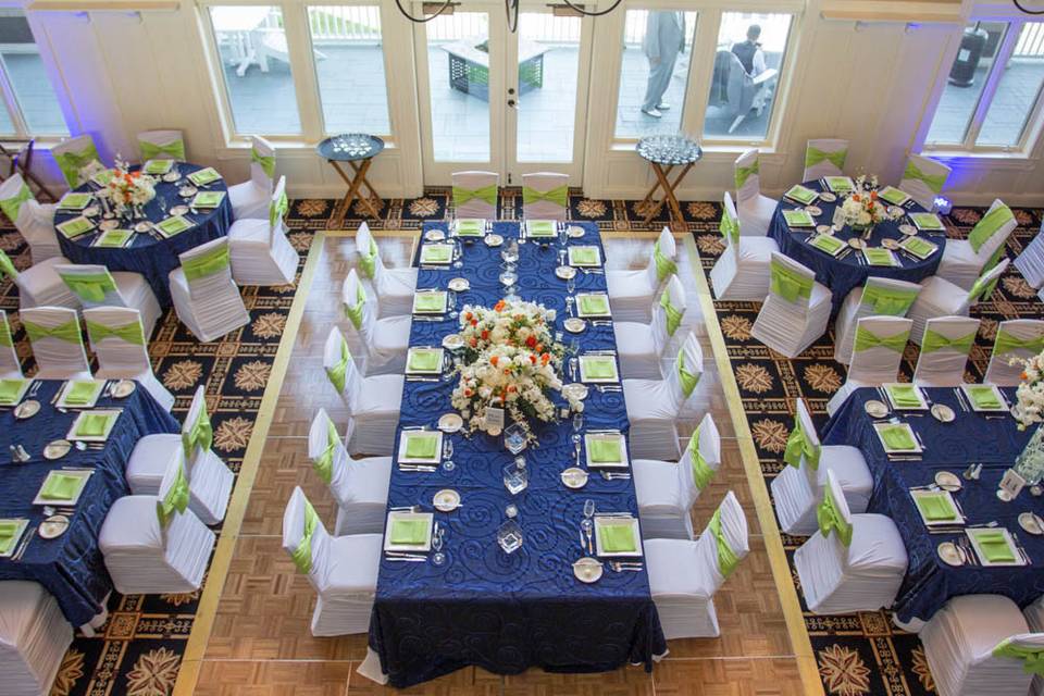 Linen Hero by Chair Covers & Linens