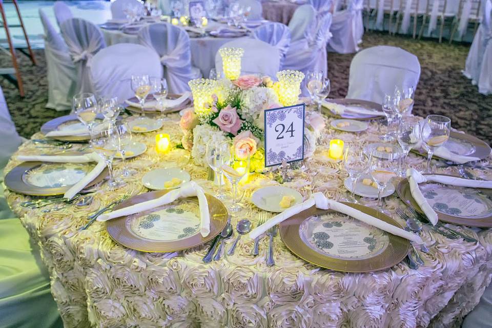 Linen Hero by Chair Covers & Linens