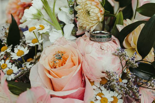 Schultz Floral Shop