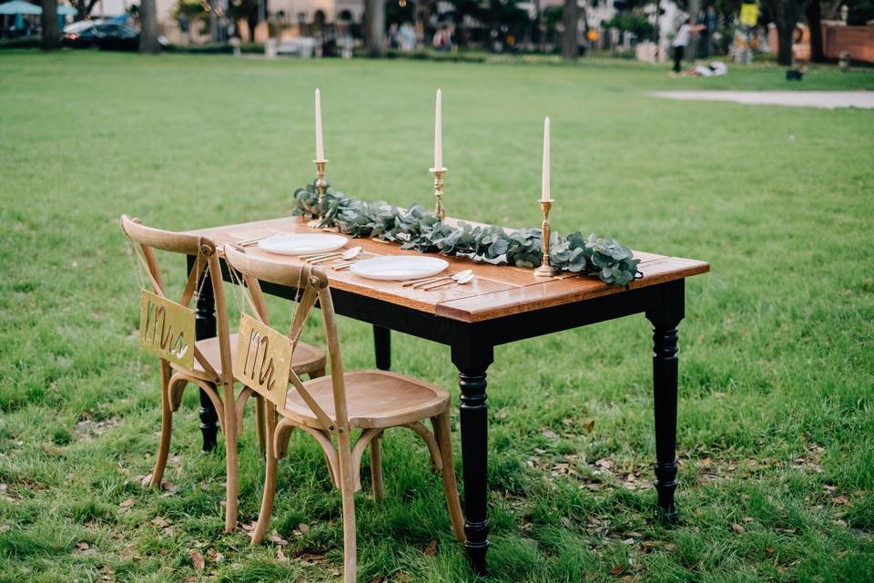 Monaco sweetheart table