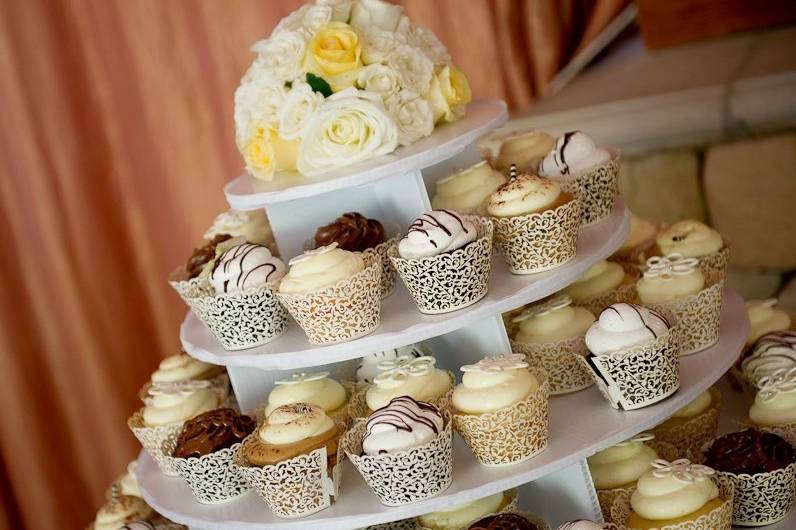 Wedding cupcakes