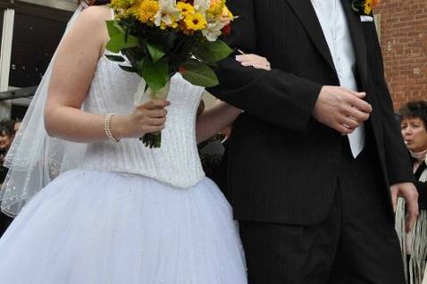 Bride and Groom Bubbles, Moments in Time Photography Ohio