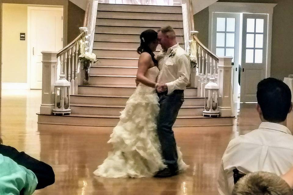 Dance at the reception