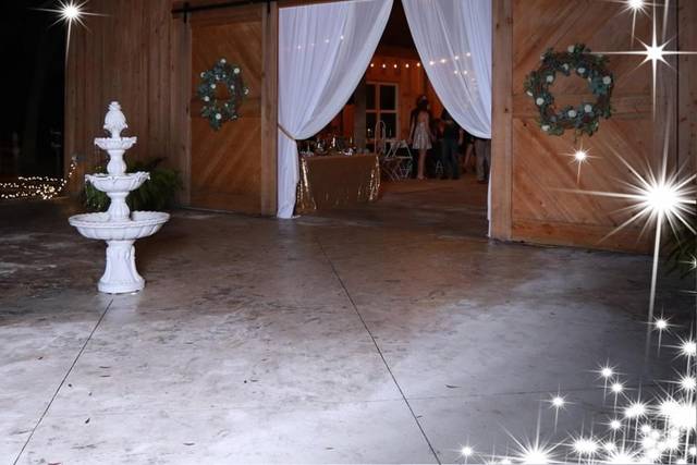 The Southern Pineapple Wedding Barn and Venue
