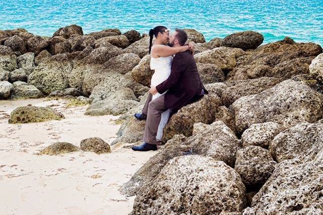 Beautiful beach wedding it Nassau, Bahamas. It was less expensive for the bride and groom to fly Lyndon Avenue to their destination and get personal photos of not only the wedding but the entire vacation.