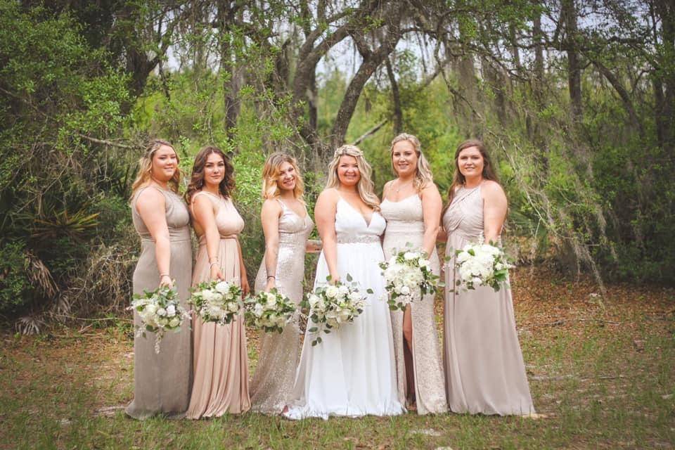White/Nudes Wedding colors