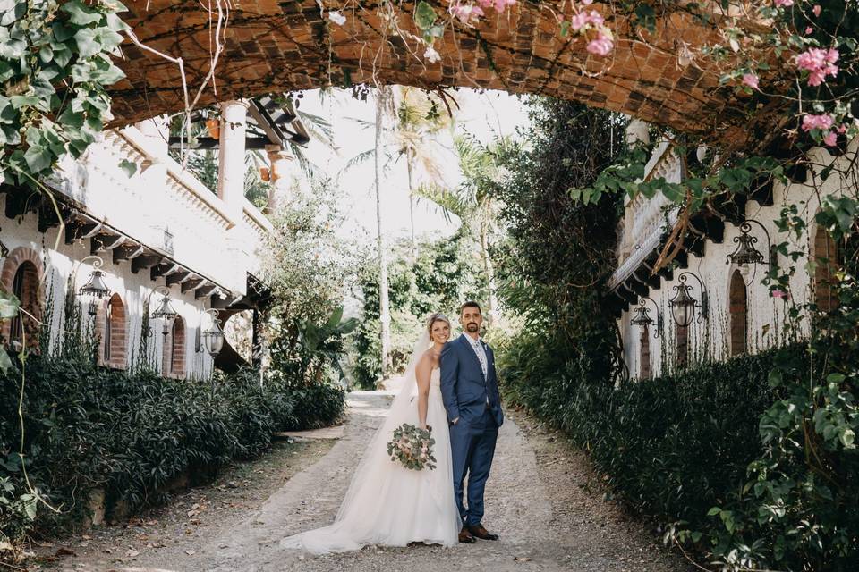 Tropical Weddings