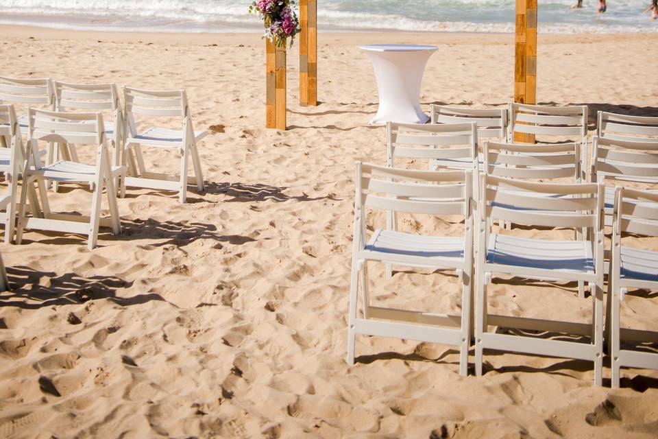 Beachside table