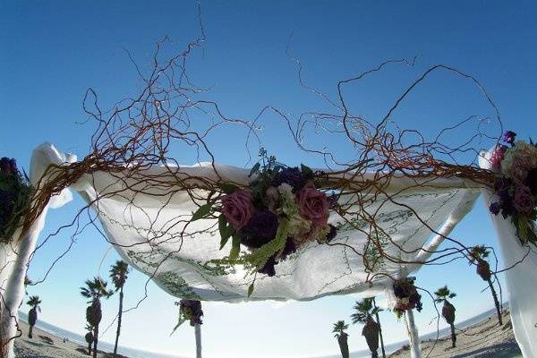 Floral arch decor