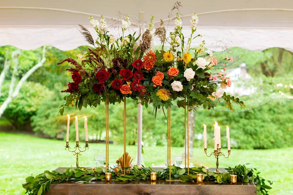 Elevated centerpiece