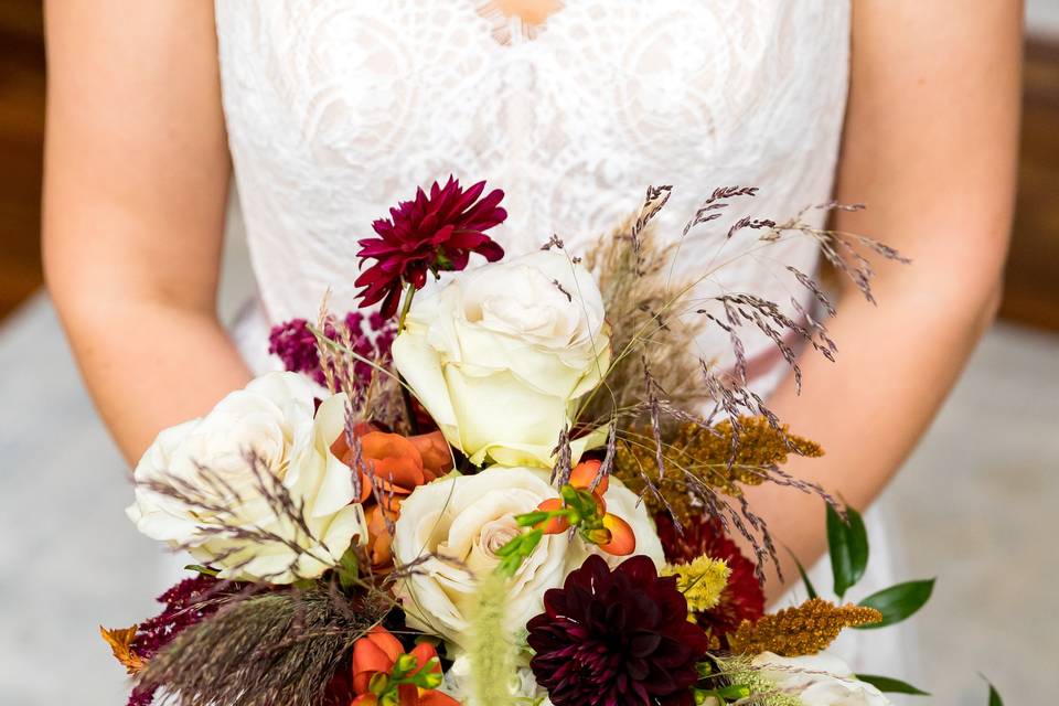 Fall bridal bouquet