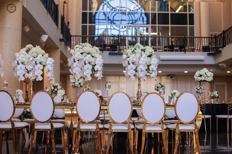 Tsakopoulos Library Galleria