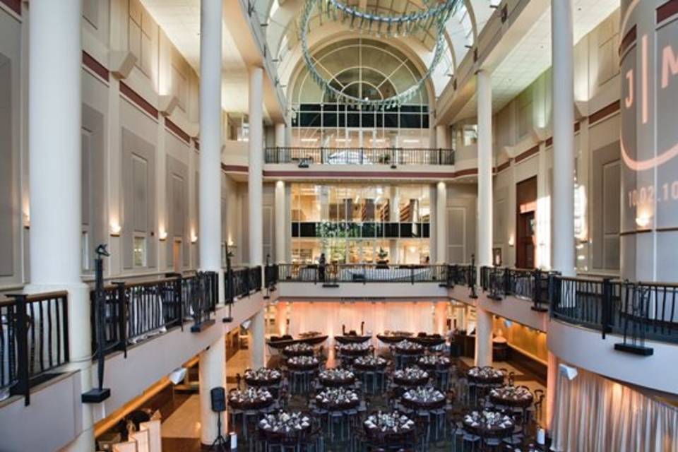 Tsakopoulos Library Galleria