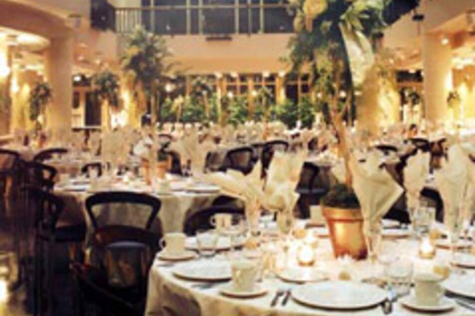 Tsakopoulos Library Galleria