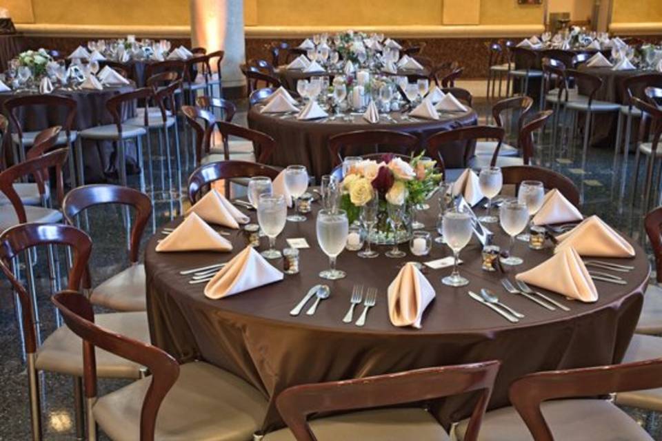 Tsakopoulos Library Galleria