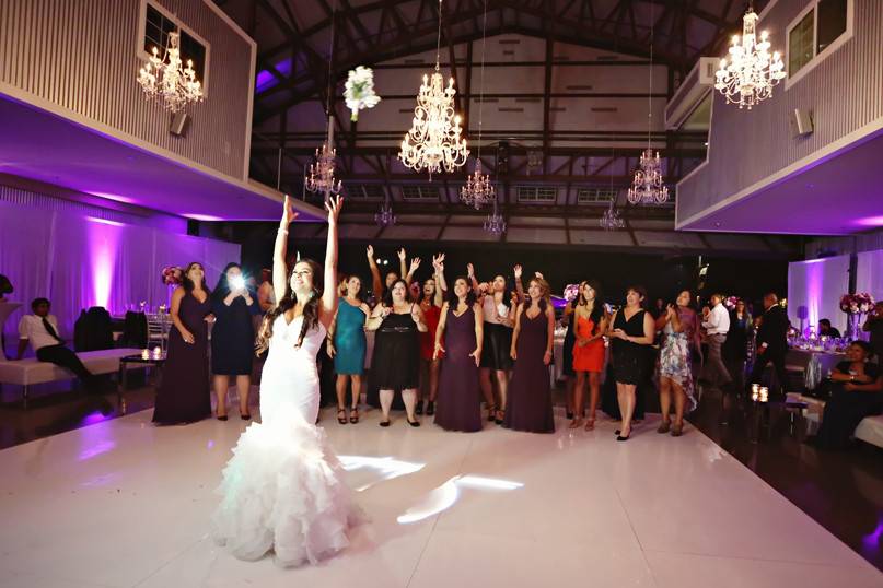 Bouquet toss