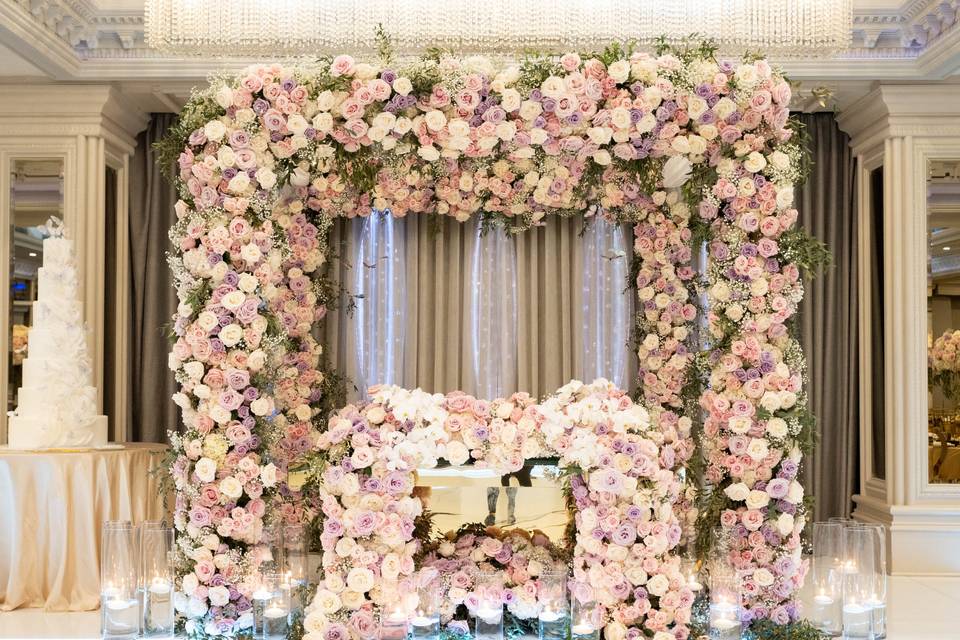 Luxury Sweetheart Table