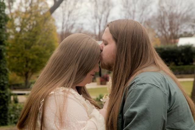 Forehead kiss