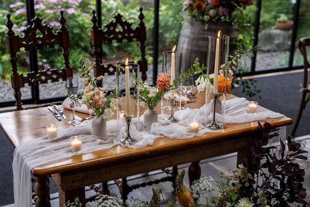 Sweetheart table