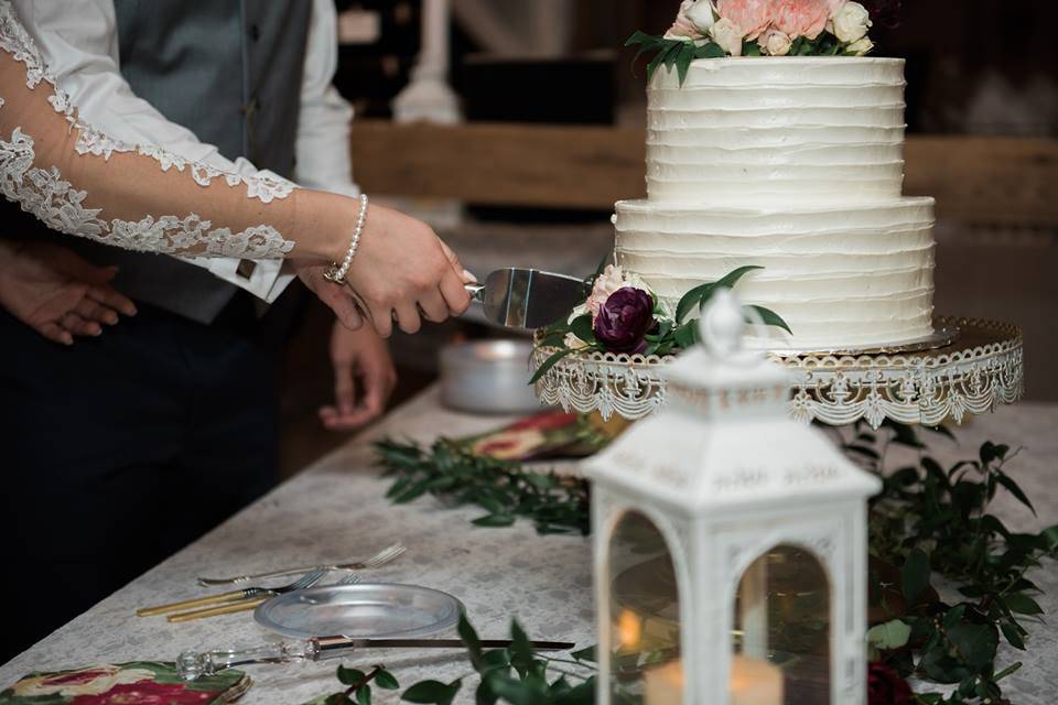 Cake cutting