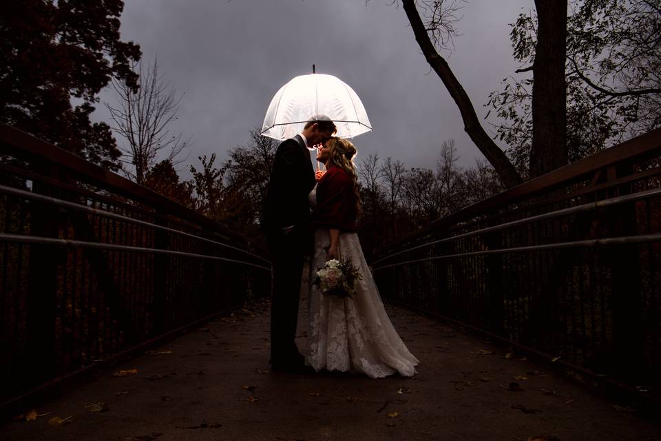 Atmospheric couple's photo by night