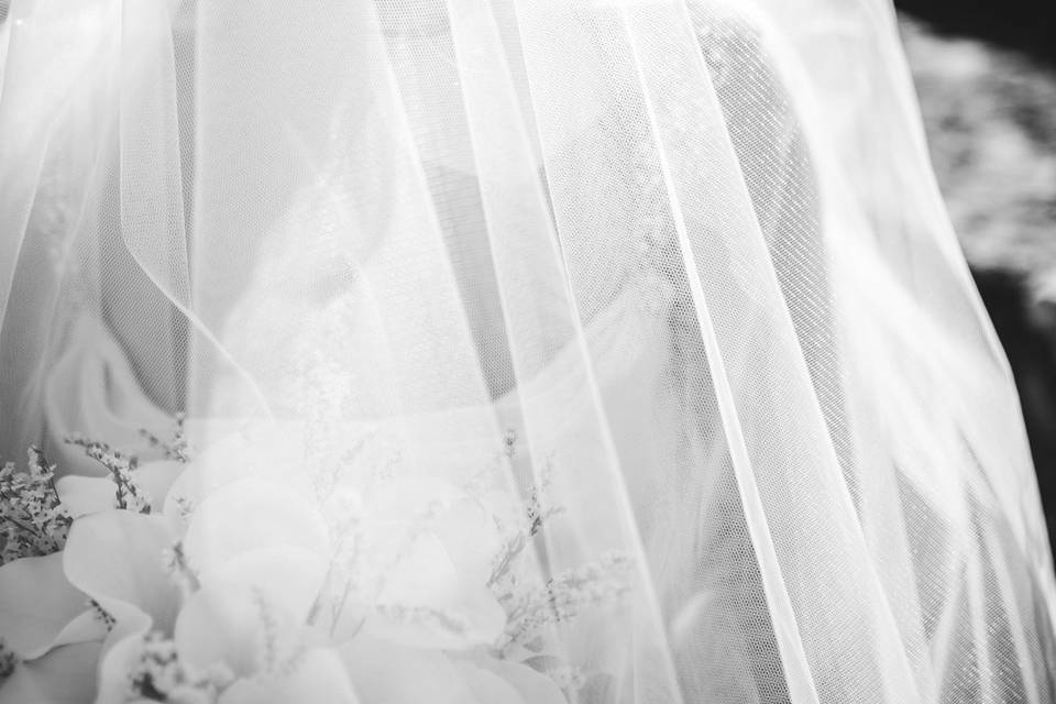 Bride portraits in Tuscany
