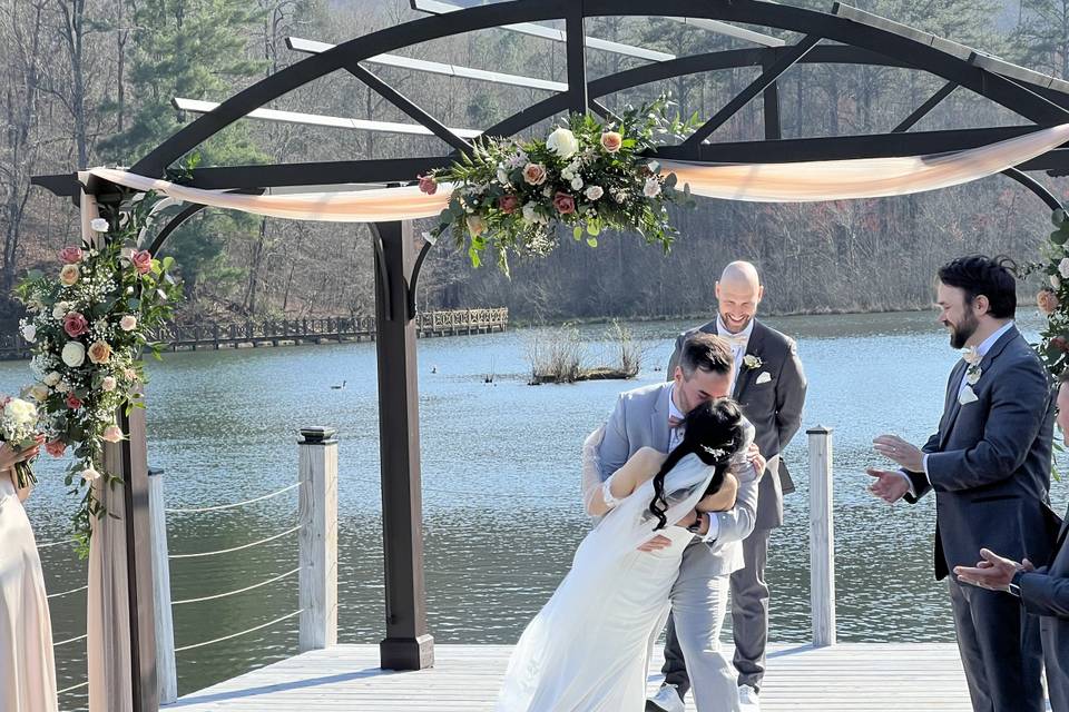 You may kiss the bride!