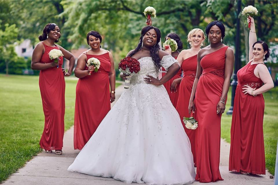 Bride & Bridesmaids