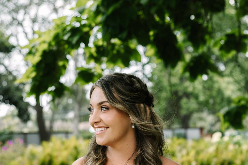 @contourbridal