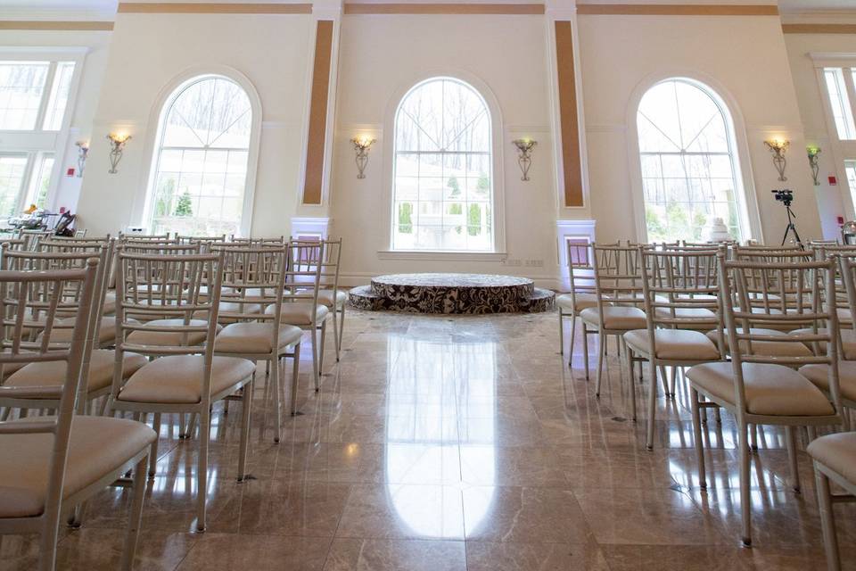 Elegant venue - King Vincent Storm Photography, Video & Photo Booth Services