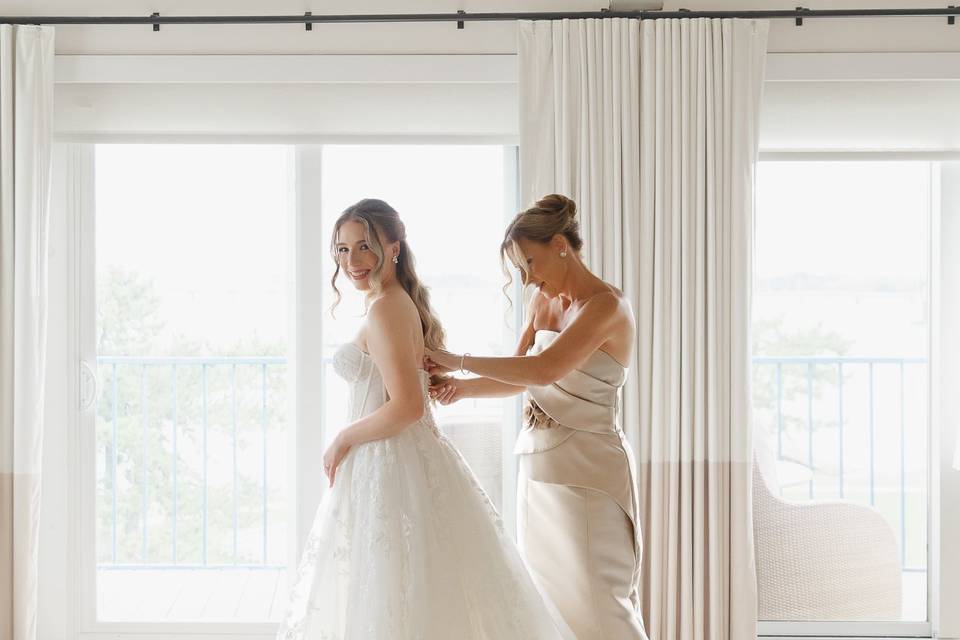 Elegant coastal wedding