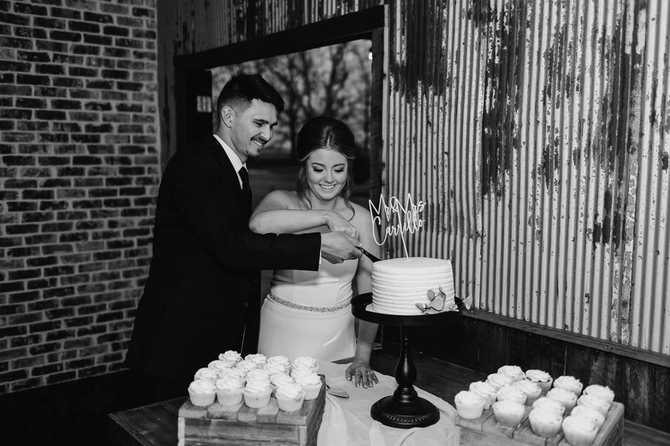 Cake cutting