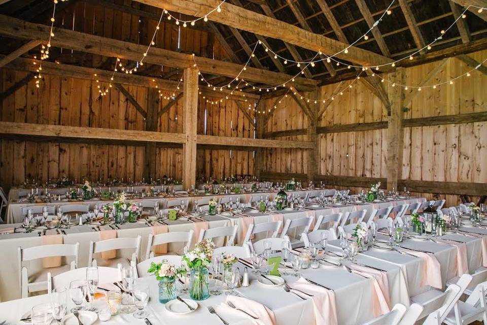 Dinner Barn |  Bernales Photo