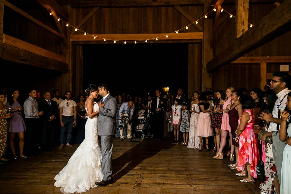 First dance | Grey House Studio