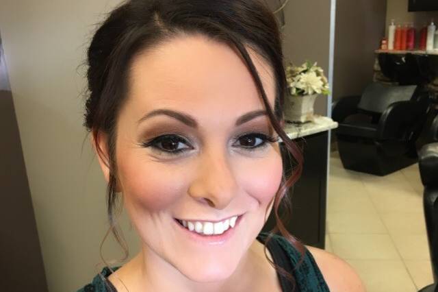 Full face makeup