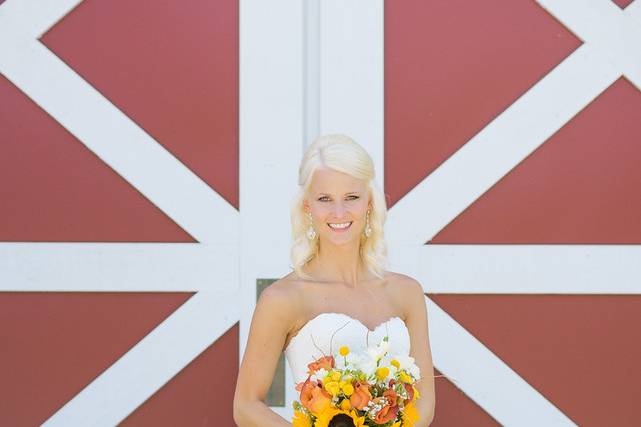 Bride with her sunflower bouquet