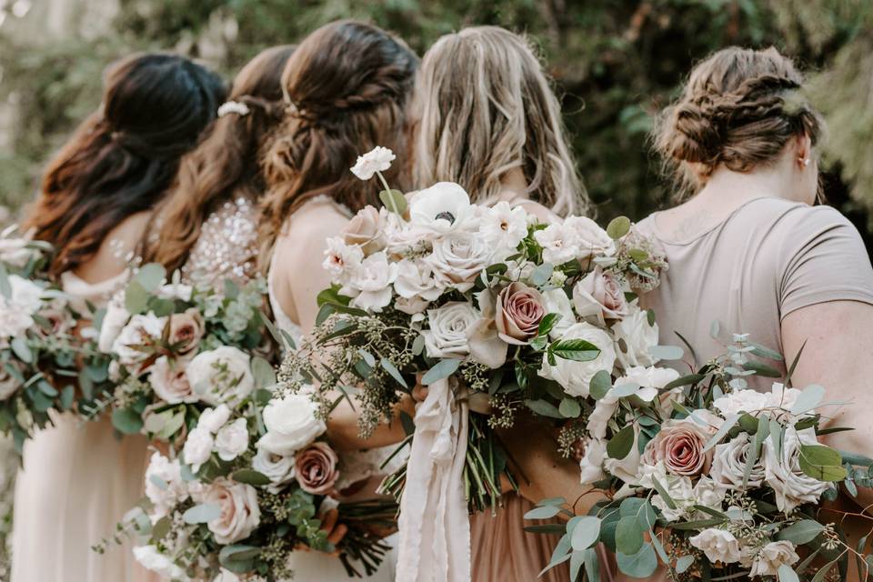 Bridal party bouquets