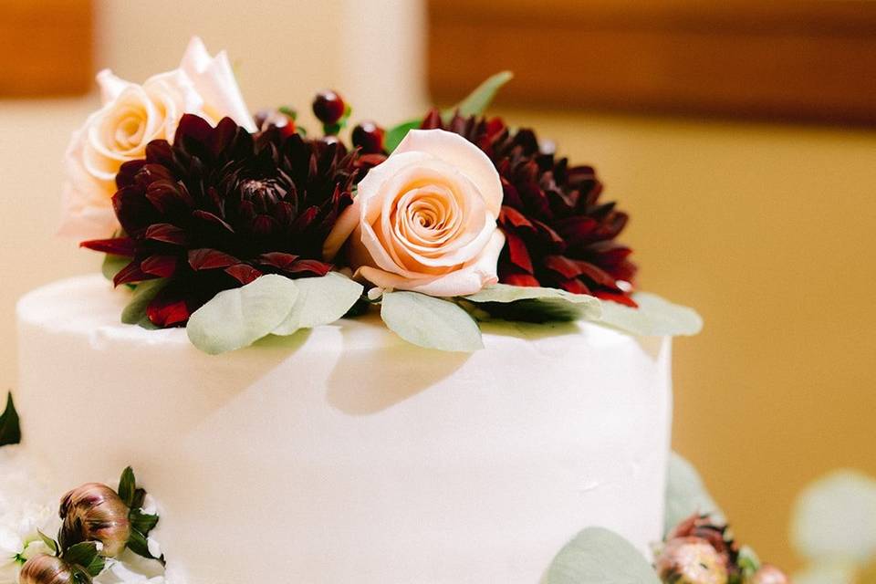 Floral decor on cake