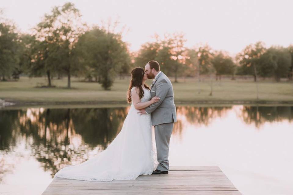 Kisses on the dock