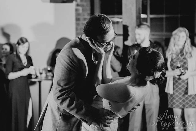 Thomas and Alex at the Loft at Dock580. Photo by Amy Peppercorn Photography.