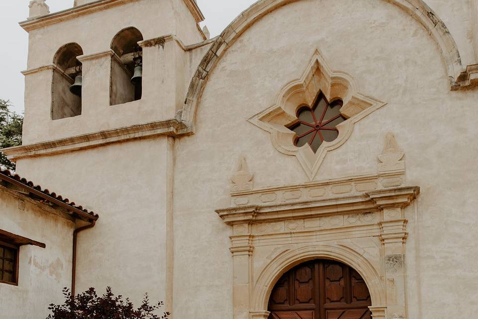 Couple Kissing near Mission