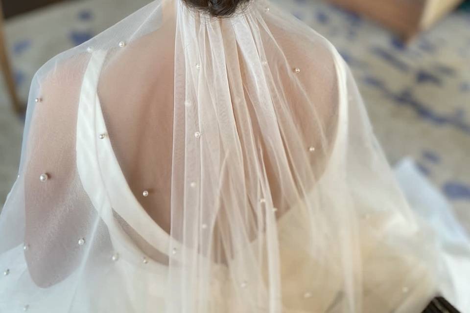 Bridal Hair w/ accessory