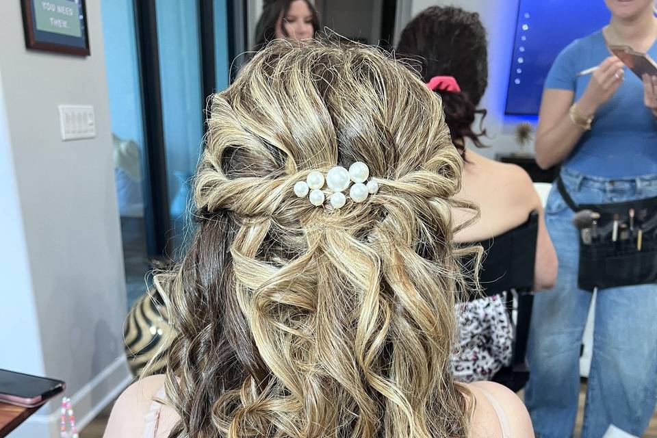Bridal Hair w/ accessory