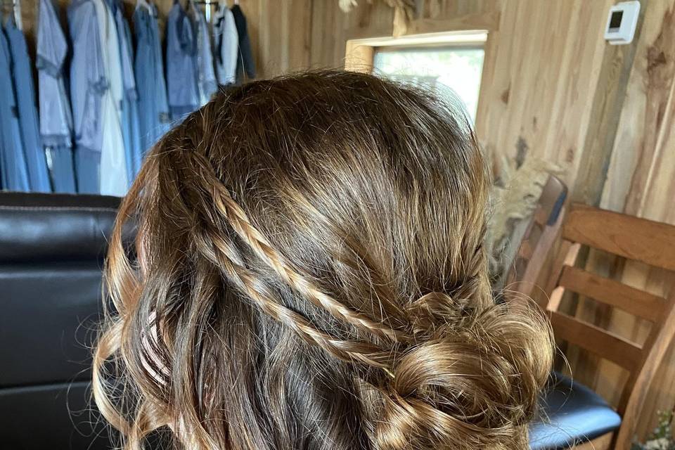 Bridesmaid Hair - Half Up