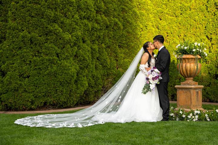 Www.weddingphotographerguy.com